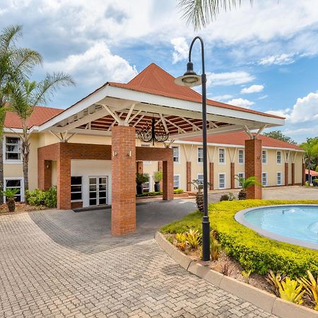 Protea Hotel By Marriott Nelspruit Нелспрёйт Экстерьер фото